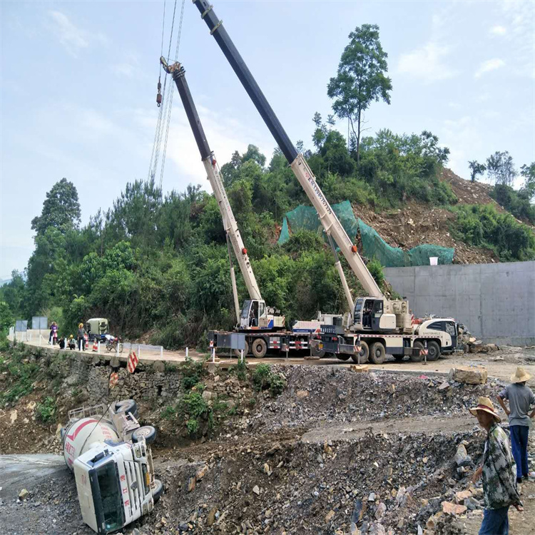 云南云南24小时应急道路救援吊装吊装现场实拍